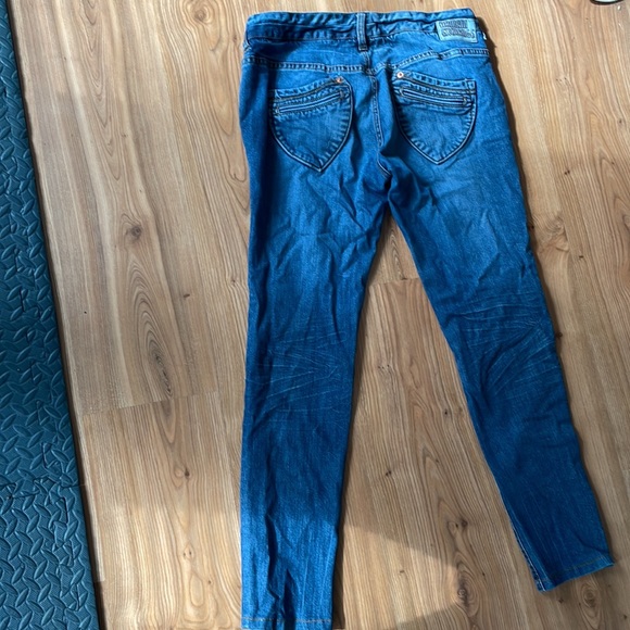 Ladies size 8 Armani exchange jeans - Picture 5 of 7